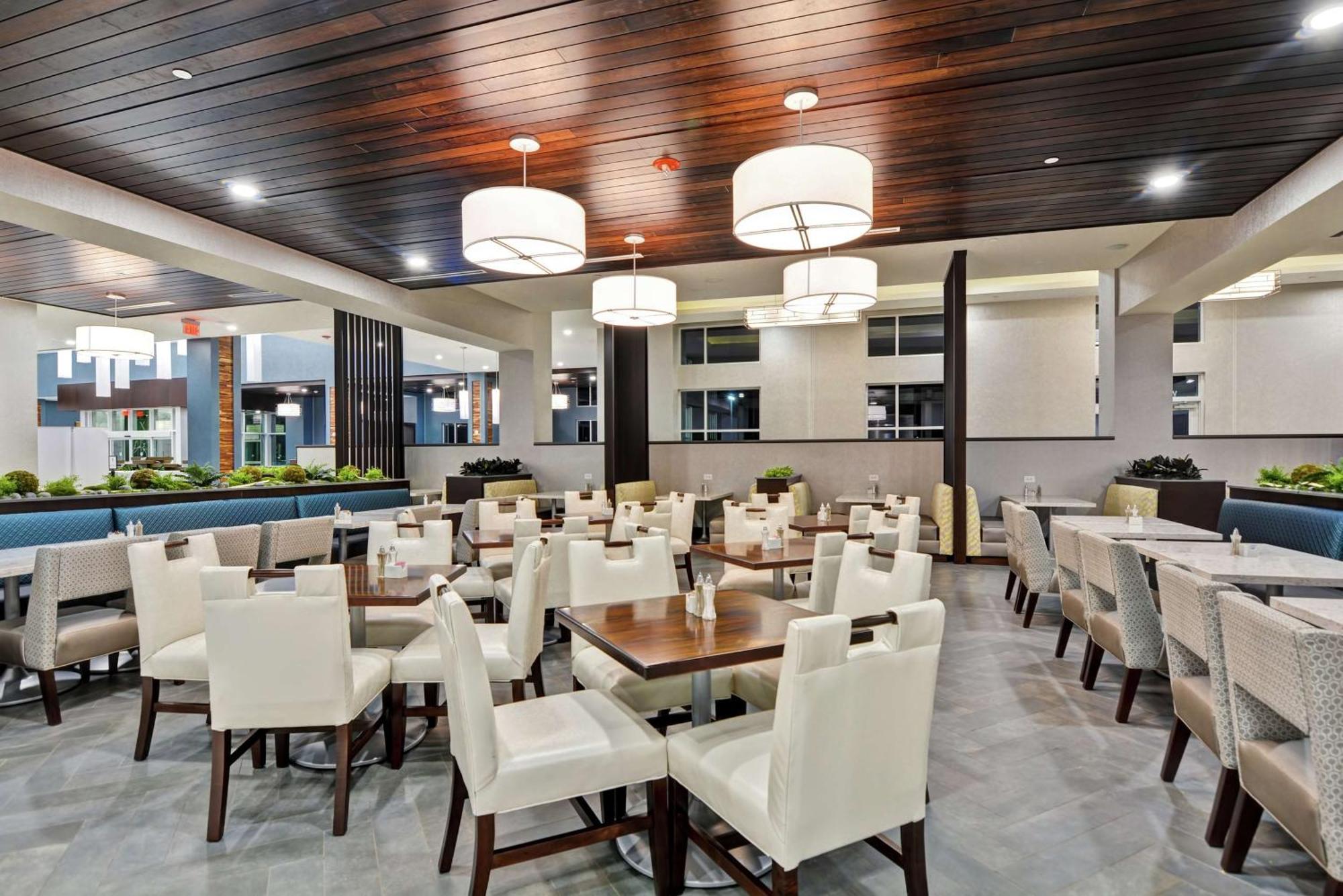 Embassy Suites By Hilton Plainfield Indianapolis Airport מראה חיצוני תמונה